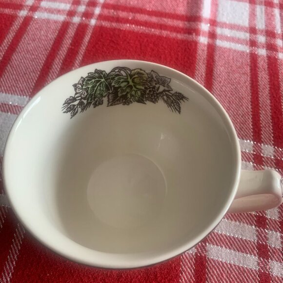 Johnson Bros FRIENDLY VILLAGE Flat Cup & Saucer - Picture 2 of 6